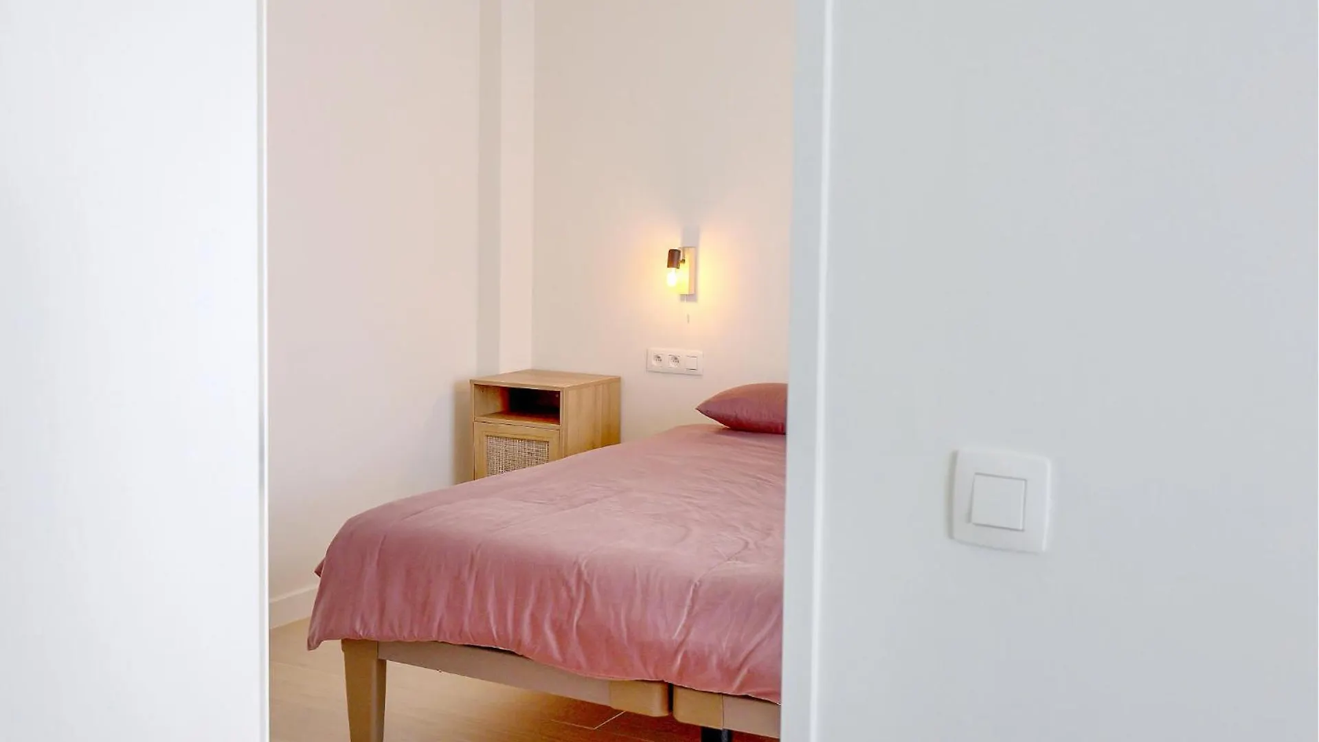 Stunning Apartment In Oostende With Kitchen