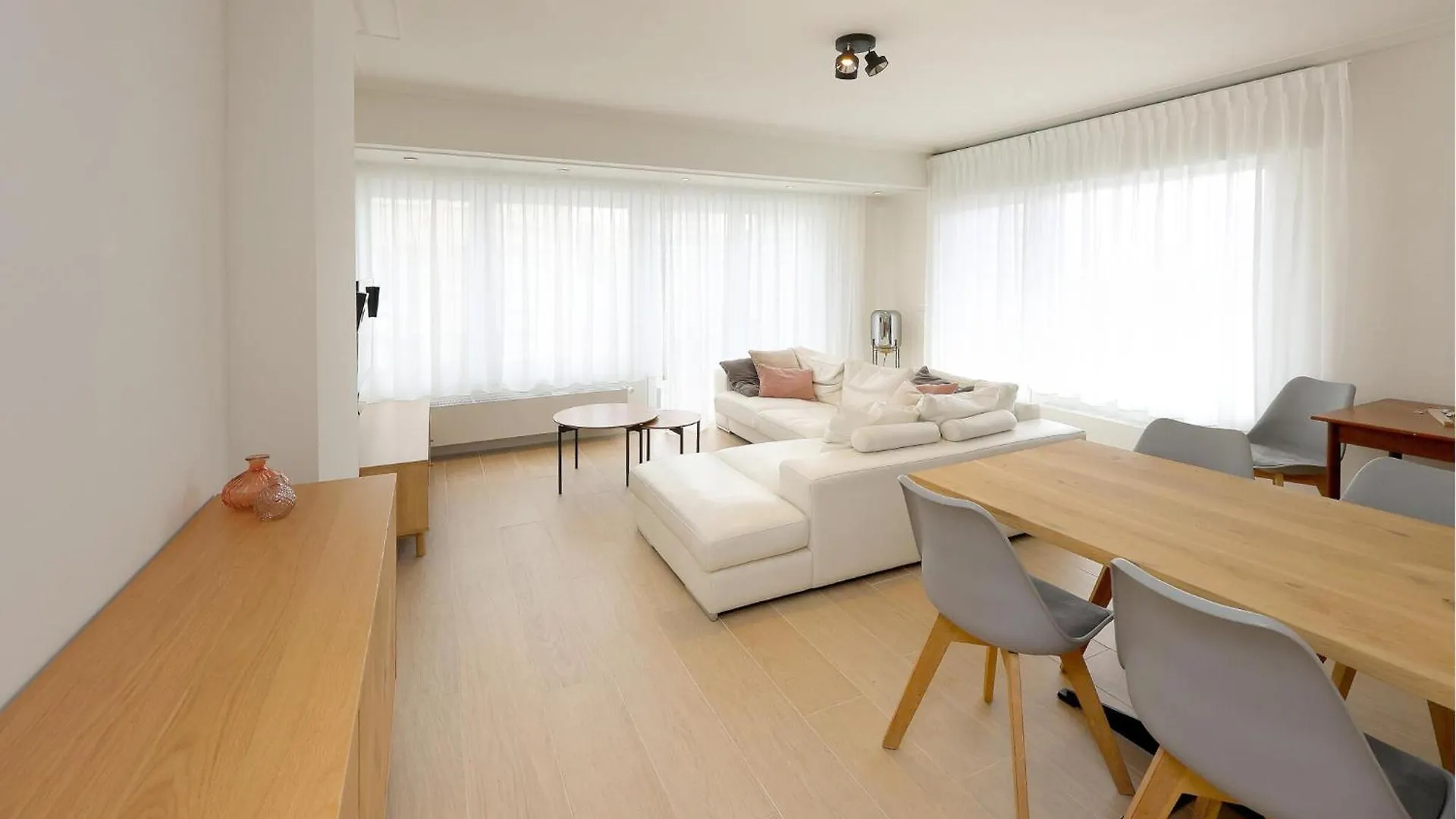 Stunning Apartment In Oostende With Kitchen